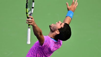 AFP - World number two Carlos Alcaraz cruised home in a 7-6 (7/5), 6-1 victory over Daniil Medvedev on Sunday to win a second straight Indian Wells ATP title, both coming at the Russian's