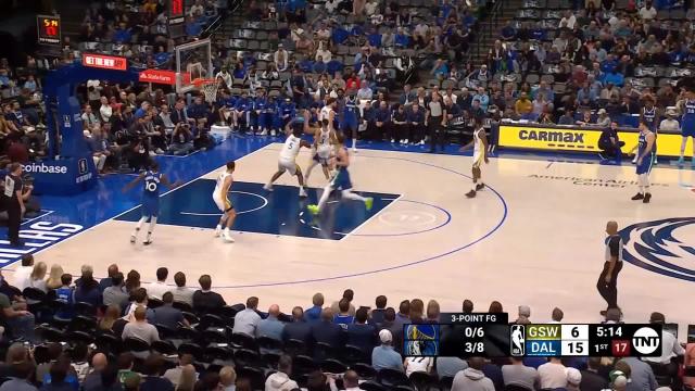 Spencer Dinwiddie with an and one vs the Golden State Warriors