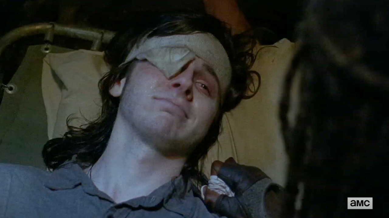 does carl die in the walking dead