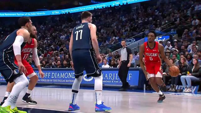 Herbert Jones with an and one vs the Dallas Mavericks