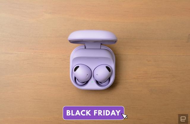 Samsung Galaxy Buds 2 Pro in bora purple. 