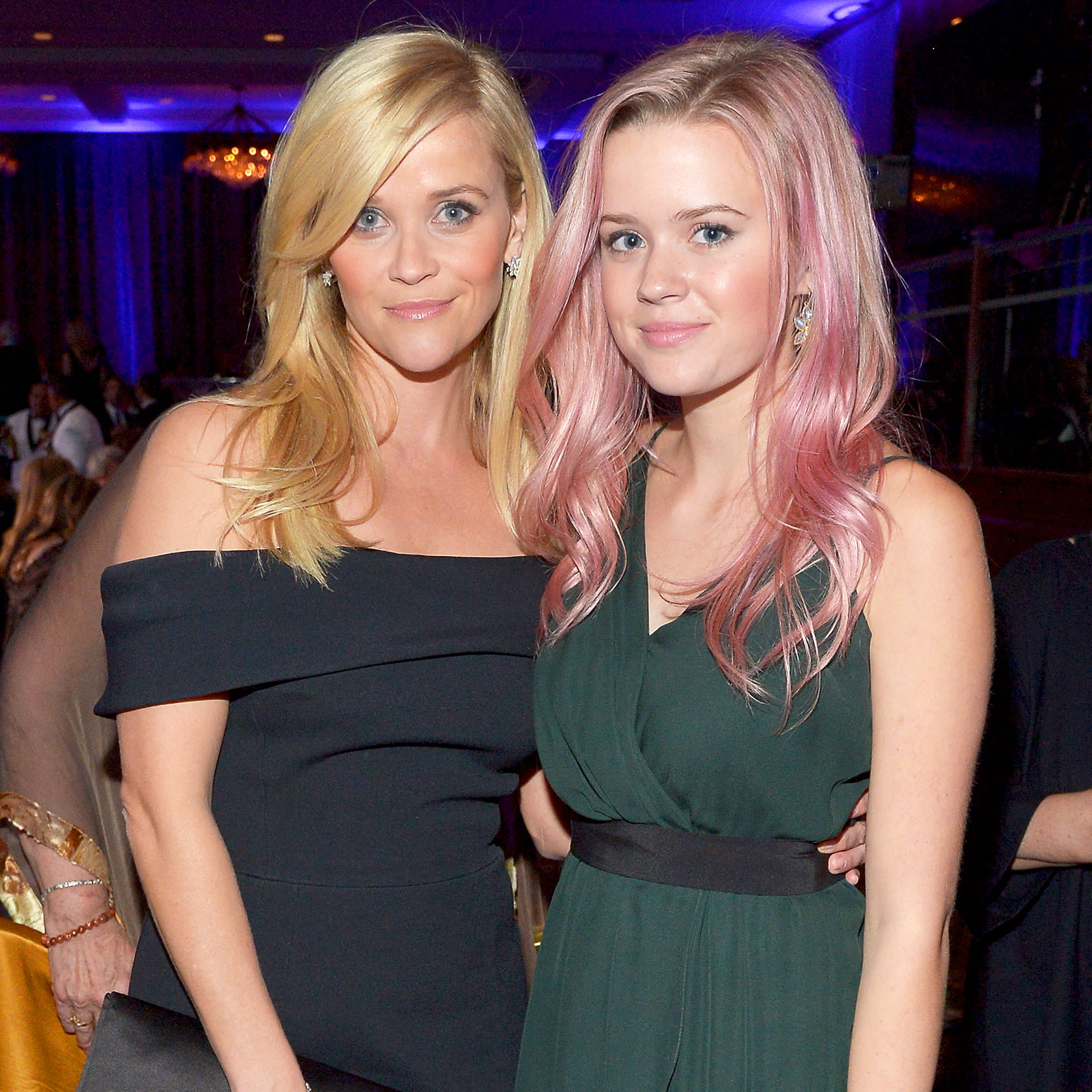 Reese Witherspoon Ryan Phillippes Daughter Ava Just Wants To Be A Normal Teen Drives A Used 