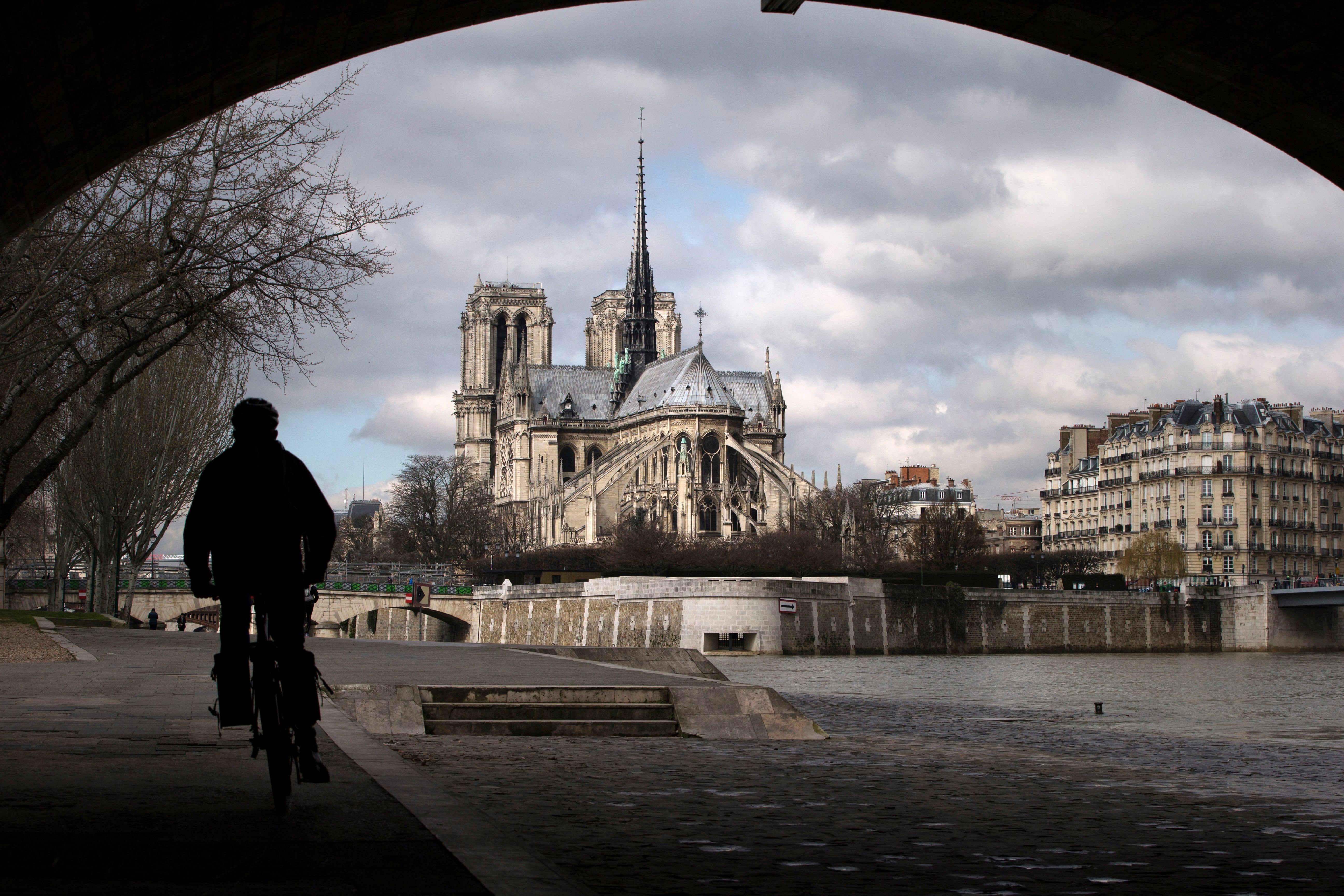IOC pledges $562,000 to Notre Dame for Paris 2024 Games
