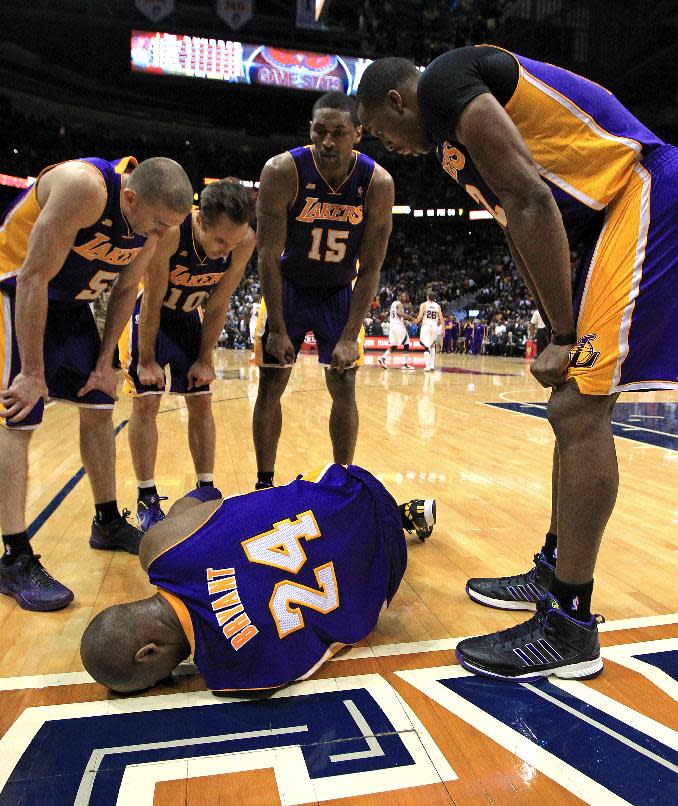 “Kobe bryant hurt”的图片搜索结果