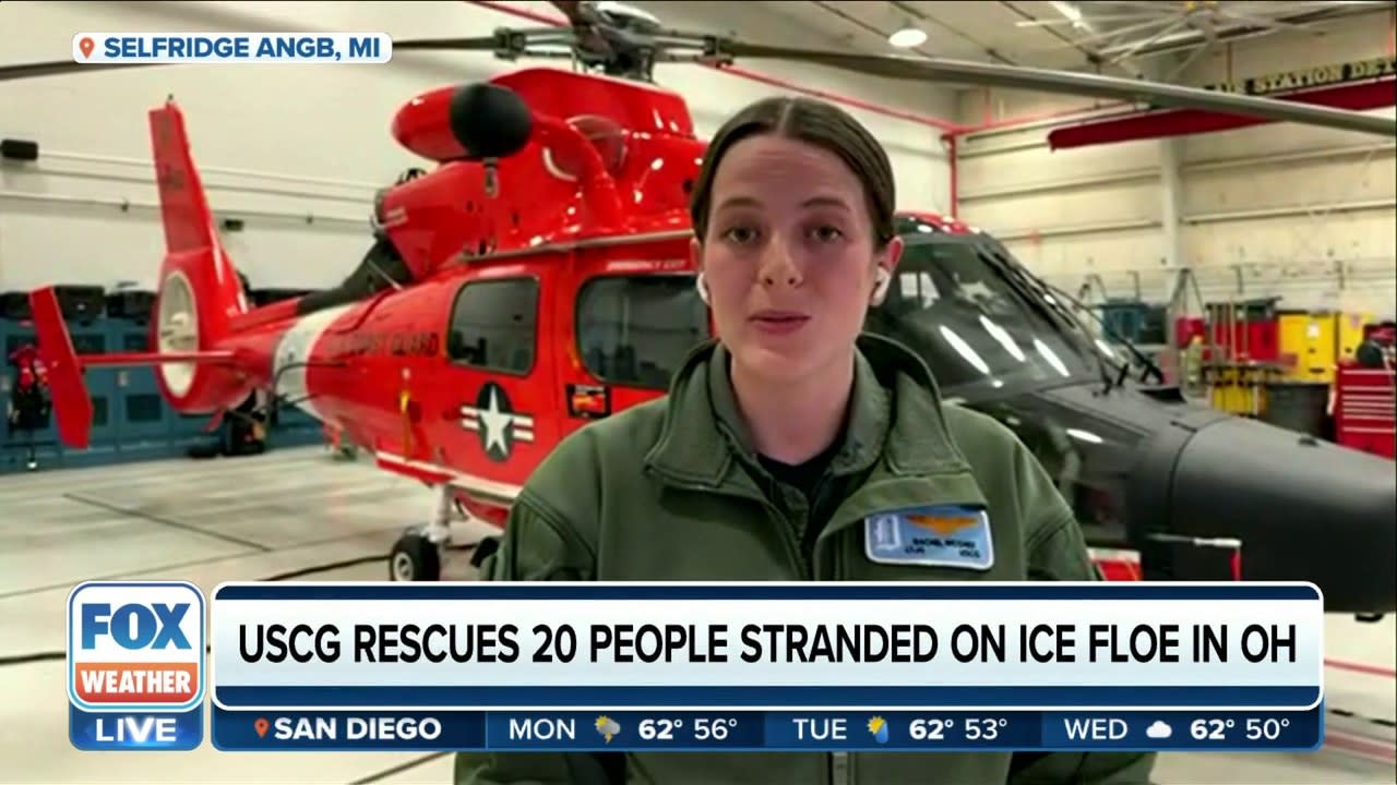 U.S. Coast Guard rescues 21 people standed on ice floe in Ohio