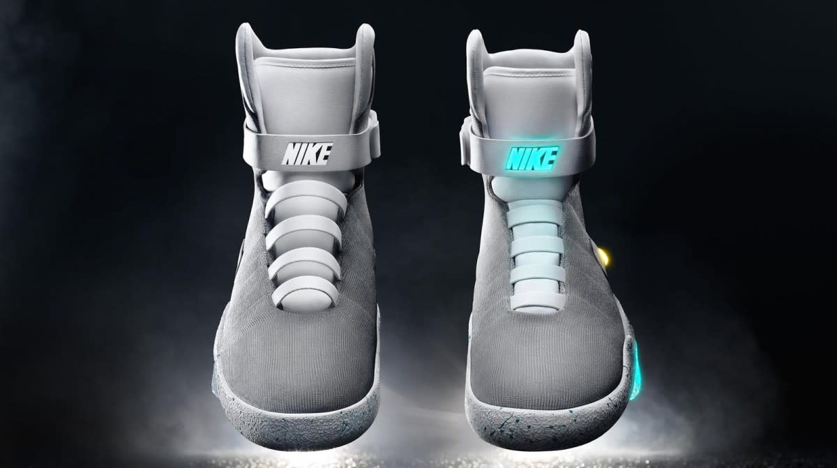 fake 'BTTF' Nikes with power laces 