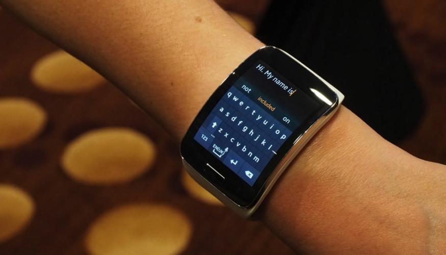 Samsung Gear S preview: What's it like to type emails on a 2-inch screen? |  Engadget