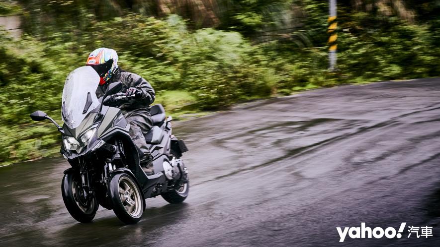 2022 Kymco CV3山雨試駕！概念到量產的實際表現最終竟是？！ - 18