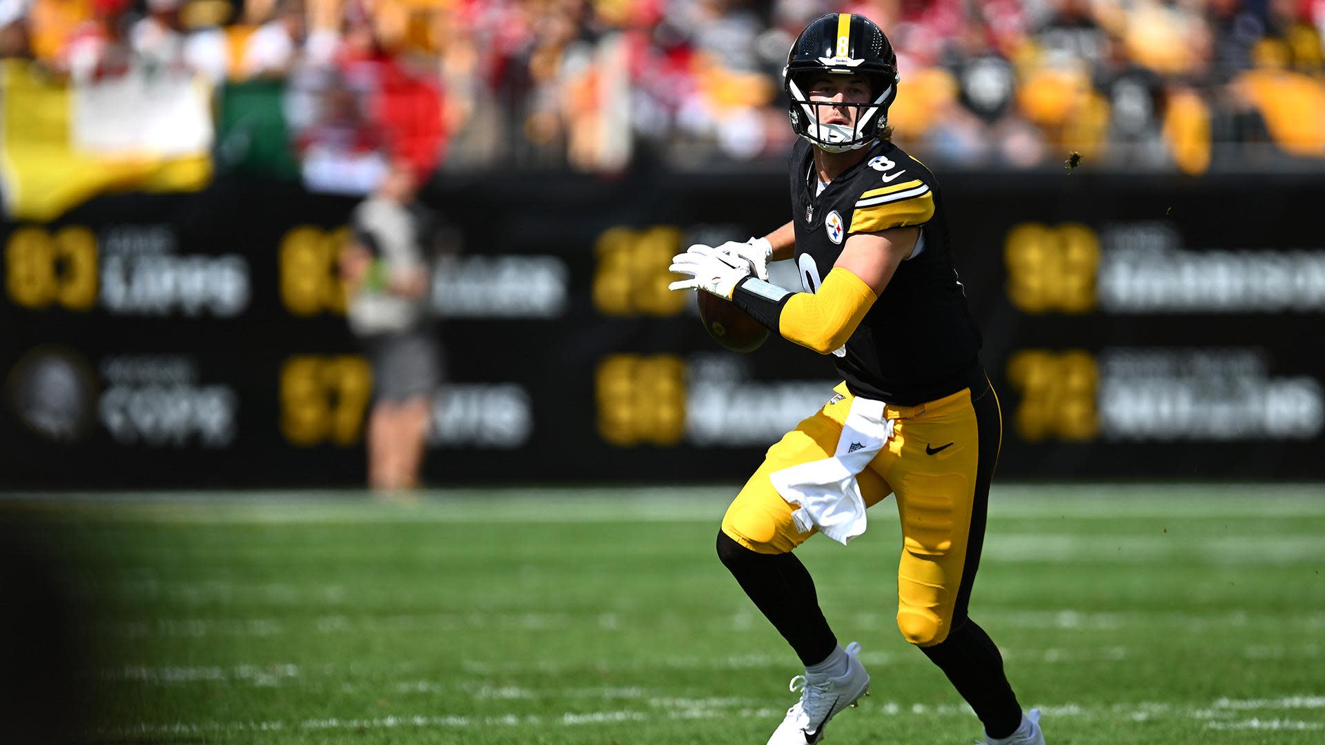 Kenny Pickett's injury leaves floundering Steelers offense with