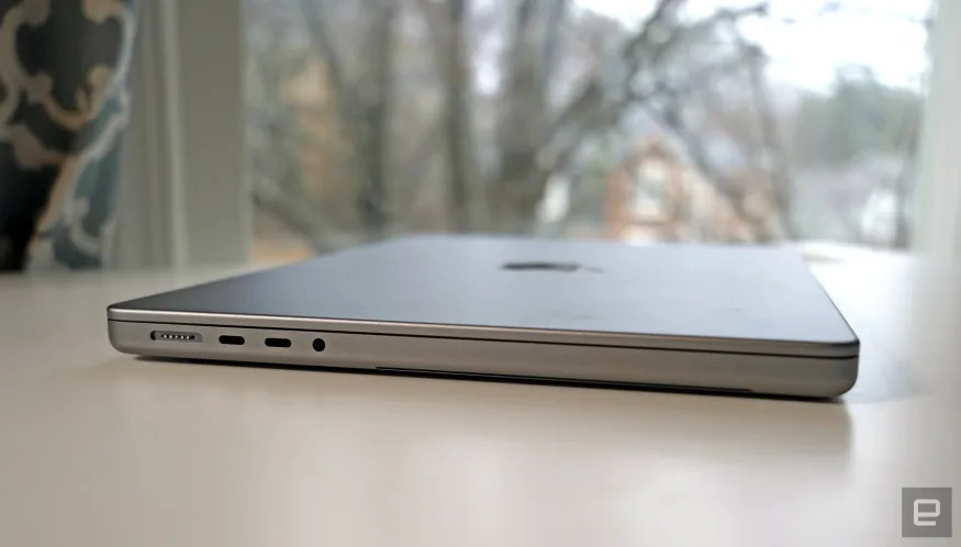 MacBook Pro 14-inch (2022)