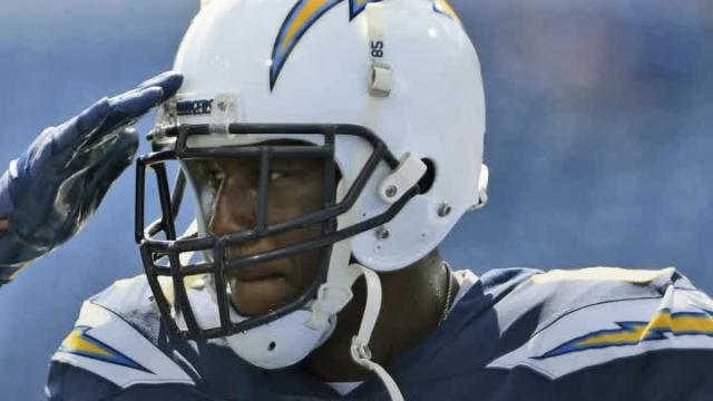 Former Chargers TE Antonio Gates announces his retirement from NFL