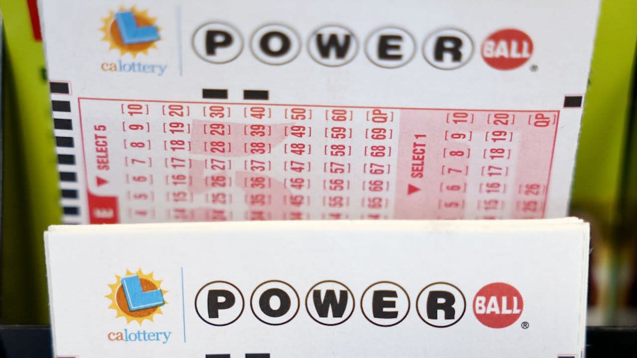 Powerball jackpot up to $1.73 billion as lottery losing streak