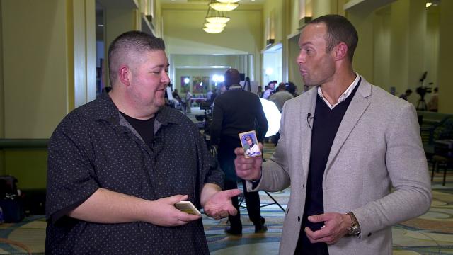 Gabe Kapler opens 1990 baseball cards