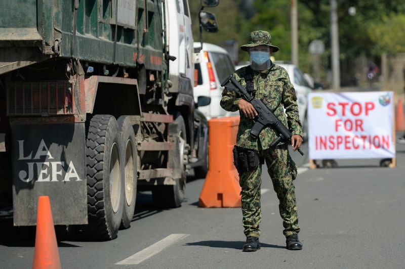 Philippines’s Duterte extends coronavirus curbs in capital, nearby provinces