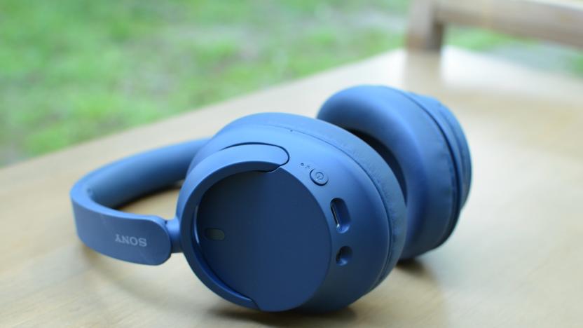 Sony WH-CH720N headphones