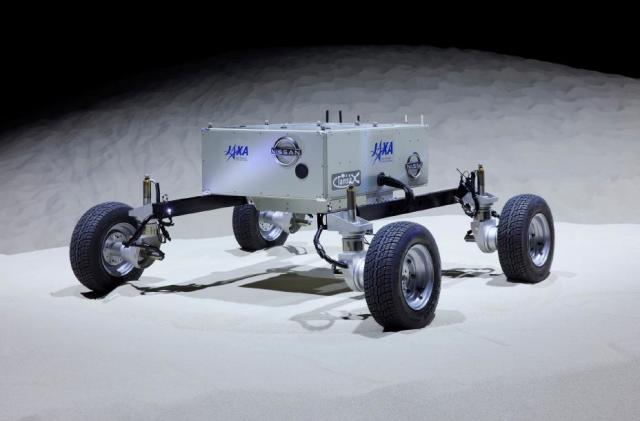 Nissan's lunar lander prototype, a rectangular box with four wheels attached.