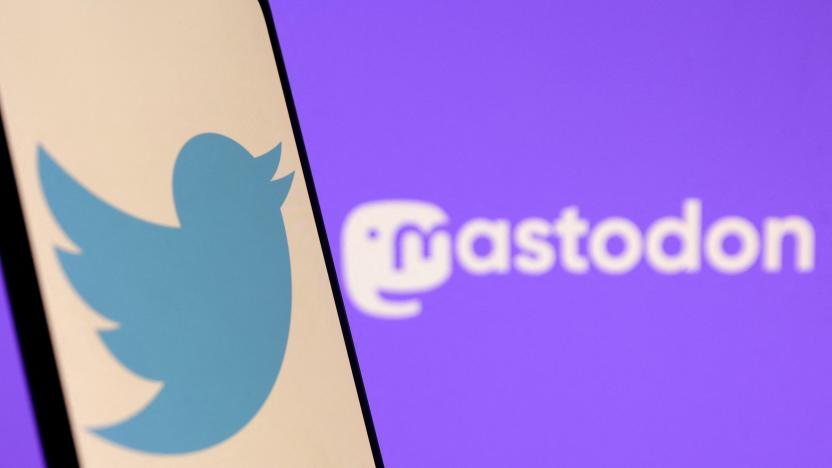 Twitter and Mastodon logos are seen in this illustration taken November 7, 2022. REUTERS/Dado Ruvic/Illustration