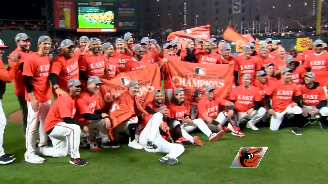 Baltimore Orioles reach agreement on 30-year lease that will keep team at Camden  Yards - CBS Baltimore