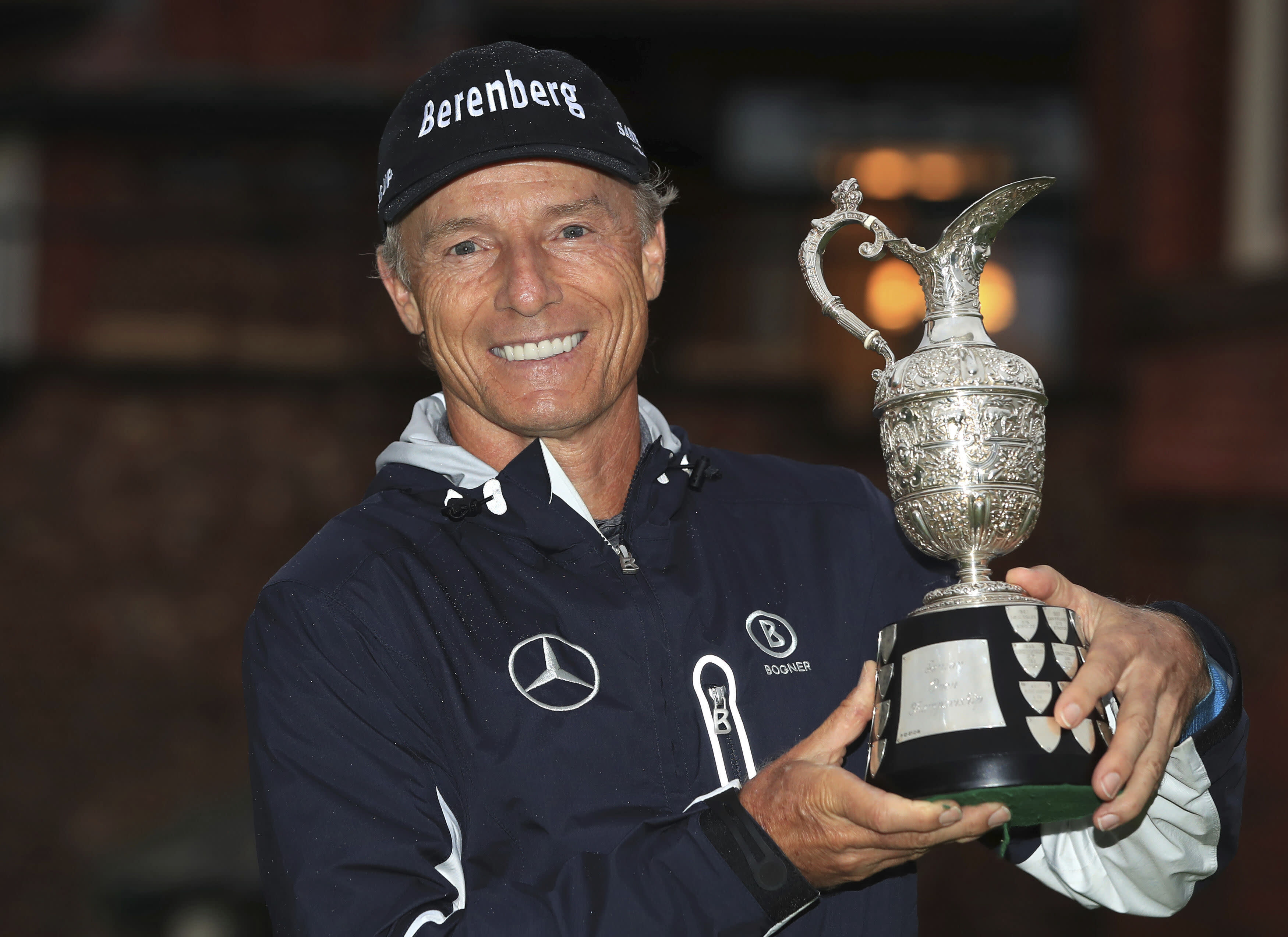 how many senior tour wins does bernhard langer have