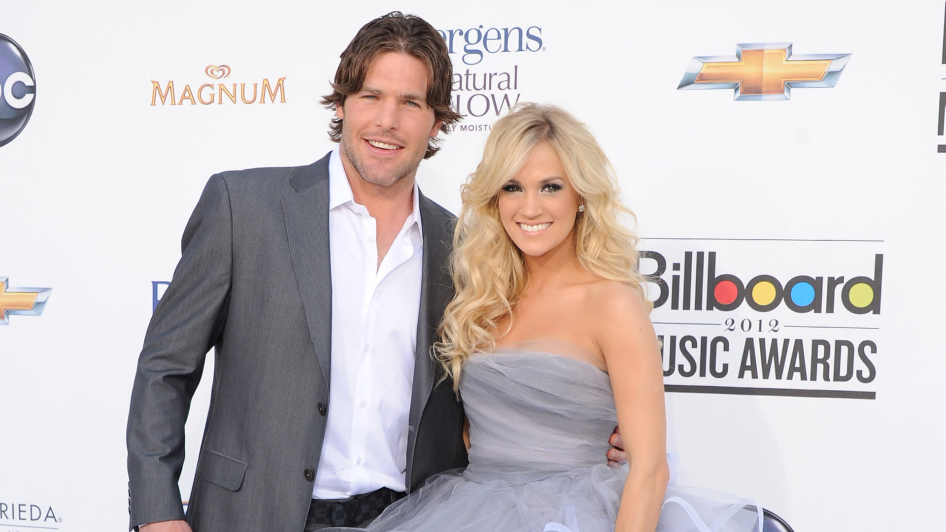 Carrie Underwood and Mike Fisher&#39;s Marriage Is Basically a Real-Life Fairytale