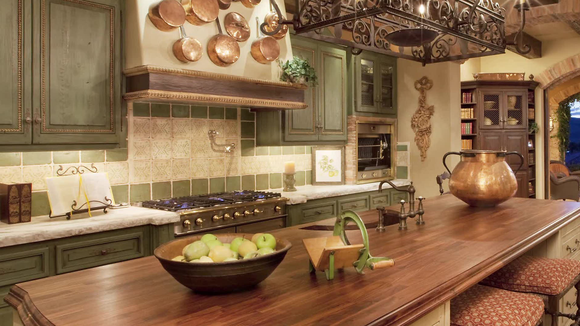 How to Create a Kitchen Aesthetic With a Country "Farmhouse Feel" [Video]