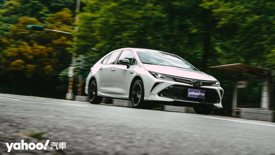 Gazoo Racing基因注入！2020 Toyota Corolla Altis Hybrid GR Sport城郊試駕！ - 2