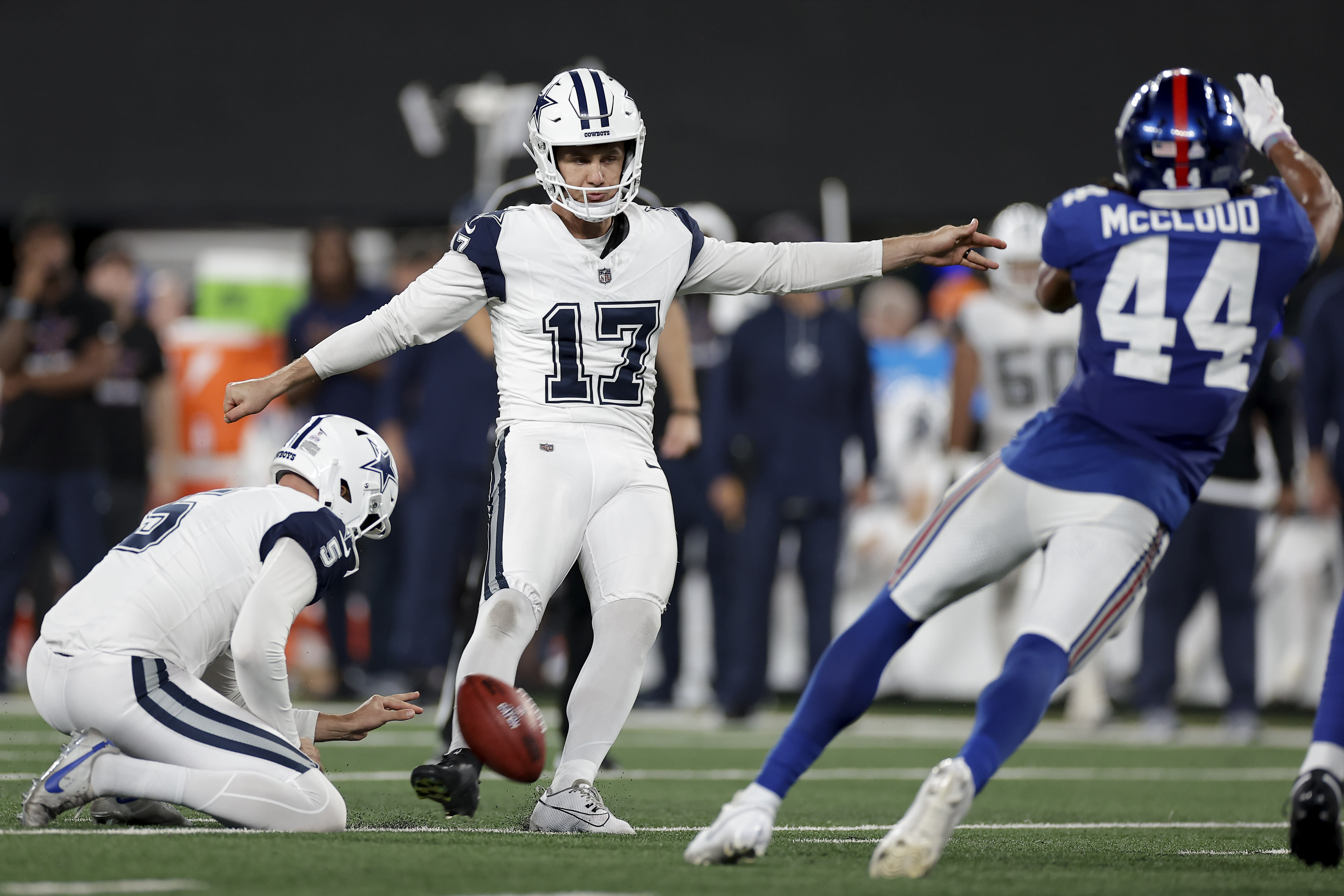 Brandon Aubrey's shocking missed FG delivers bad beat to all those Cowboys bettors