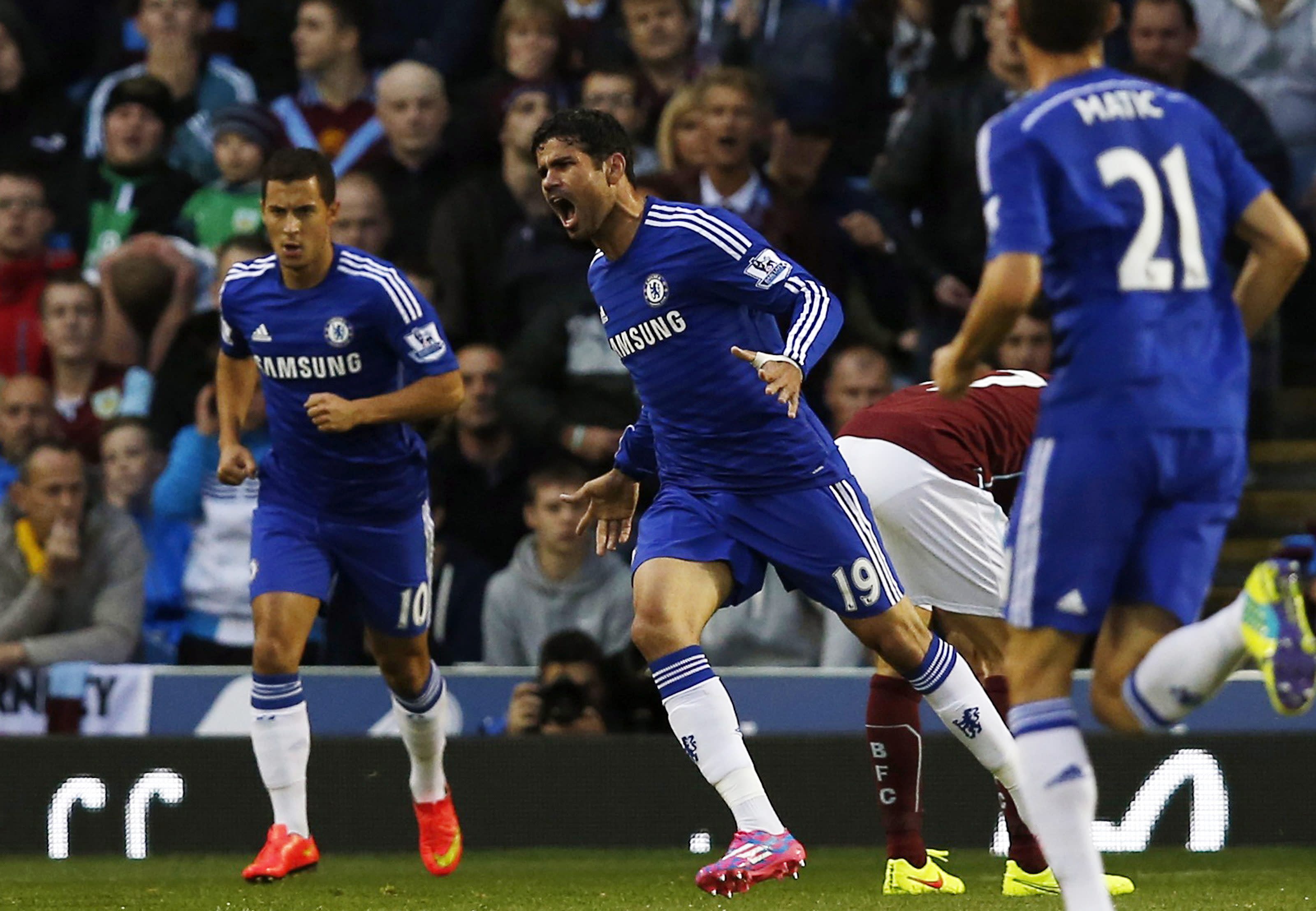 Fabregas impresses, Costa scores in Chelsea win.