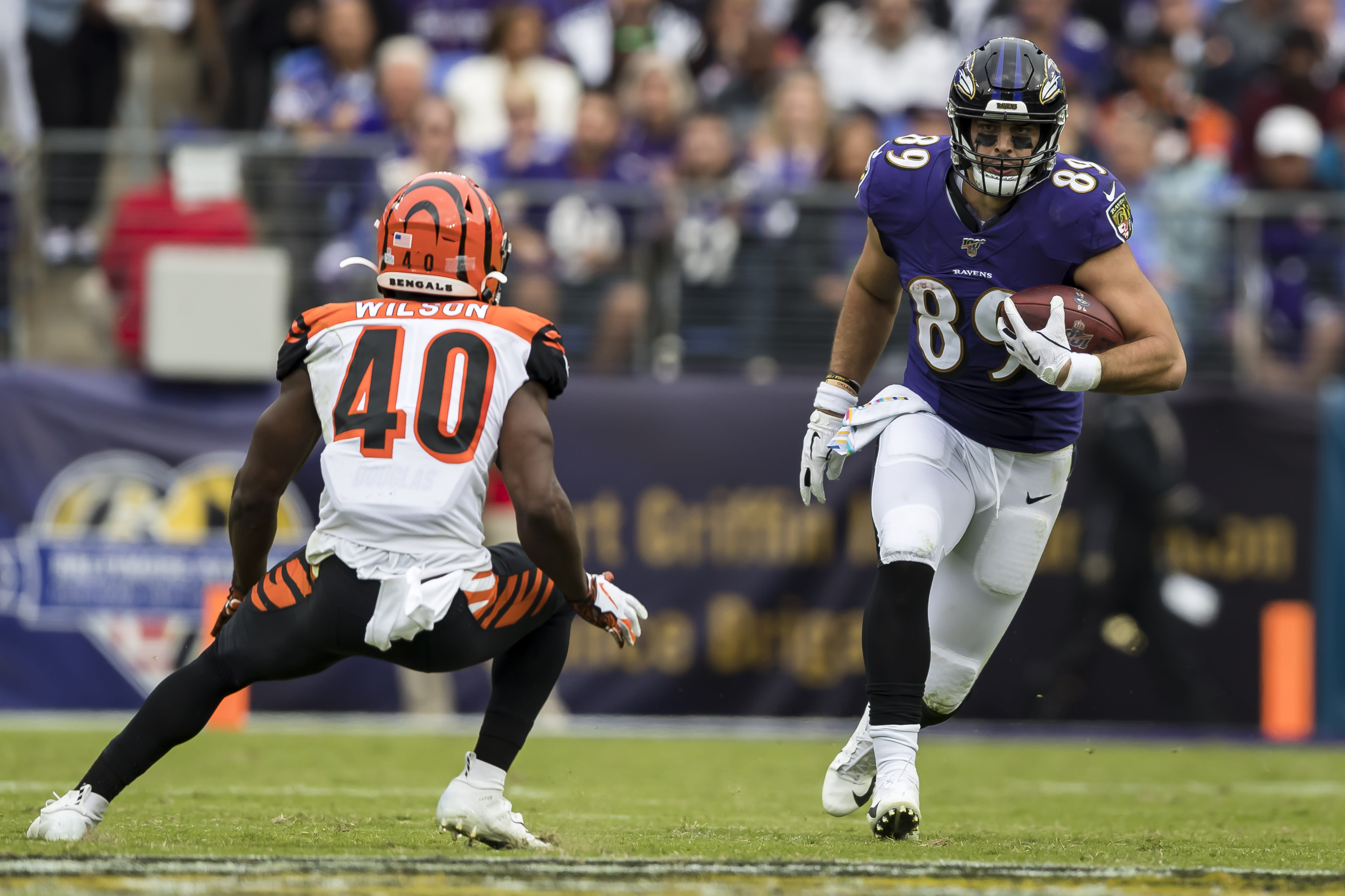 Baltimore, United States. 13th Oct, 2019. Cincinnati Bengals defensive back  Brandon Wilson (40) scores a touchdown on a 92-yard kickoff return to open  the first half of an NFL game against the