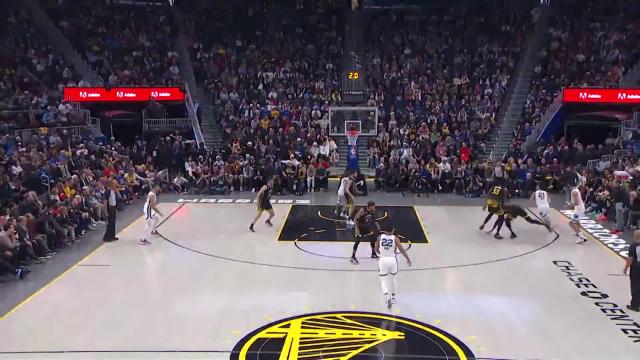 Tyus Jones with a last basket of the period vs the Golden State Warriors