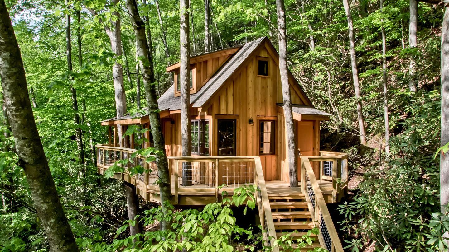 This Dreamy Tennessee Treehouse  Grove Is The Perfect Socially Distant Vacation  Spot