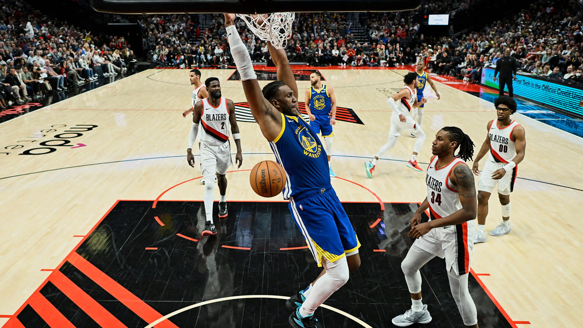 Loon brushes off dust, saves Warriors in win over Blazers