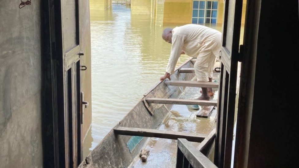 Nigeria floods: Braving the rising waters in Kogi state - Yahoo News