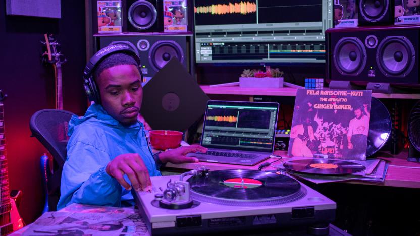 Producer Cor Don records vinyl directly into the Serato Studio app.