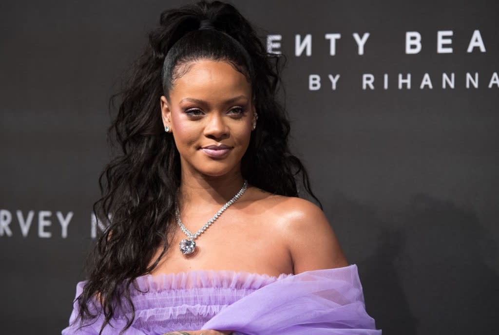 Rihanna bruised, 'healing quickly' after scooter accident: report