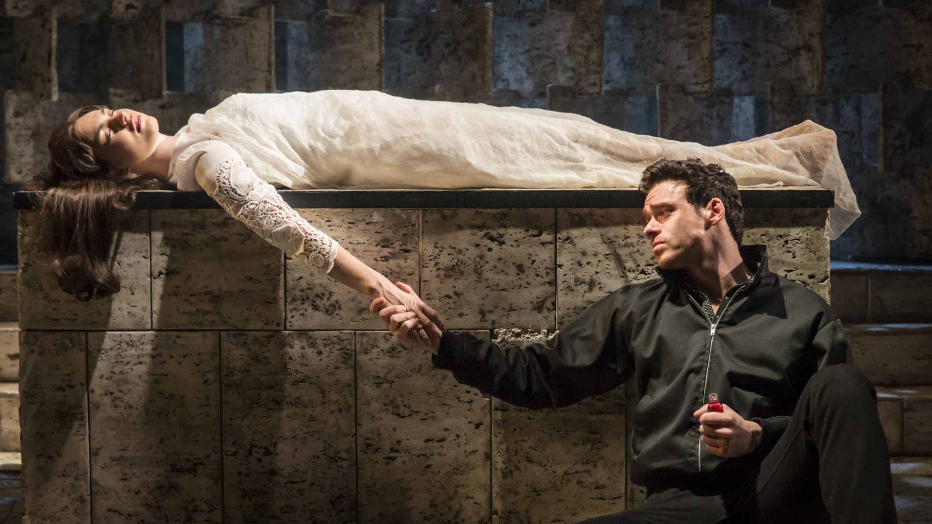 West End Review Kenneth Branaghs ‘romeo And Juliet With Richard Madden Lily James