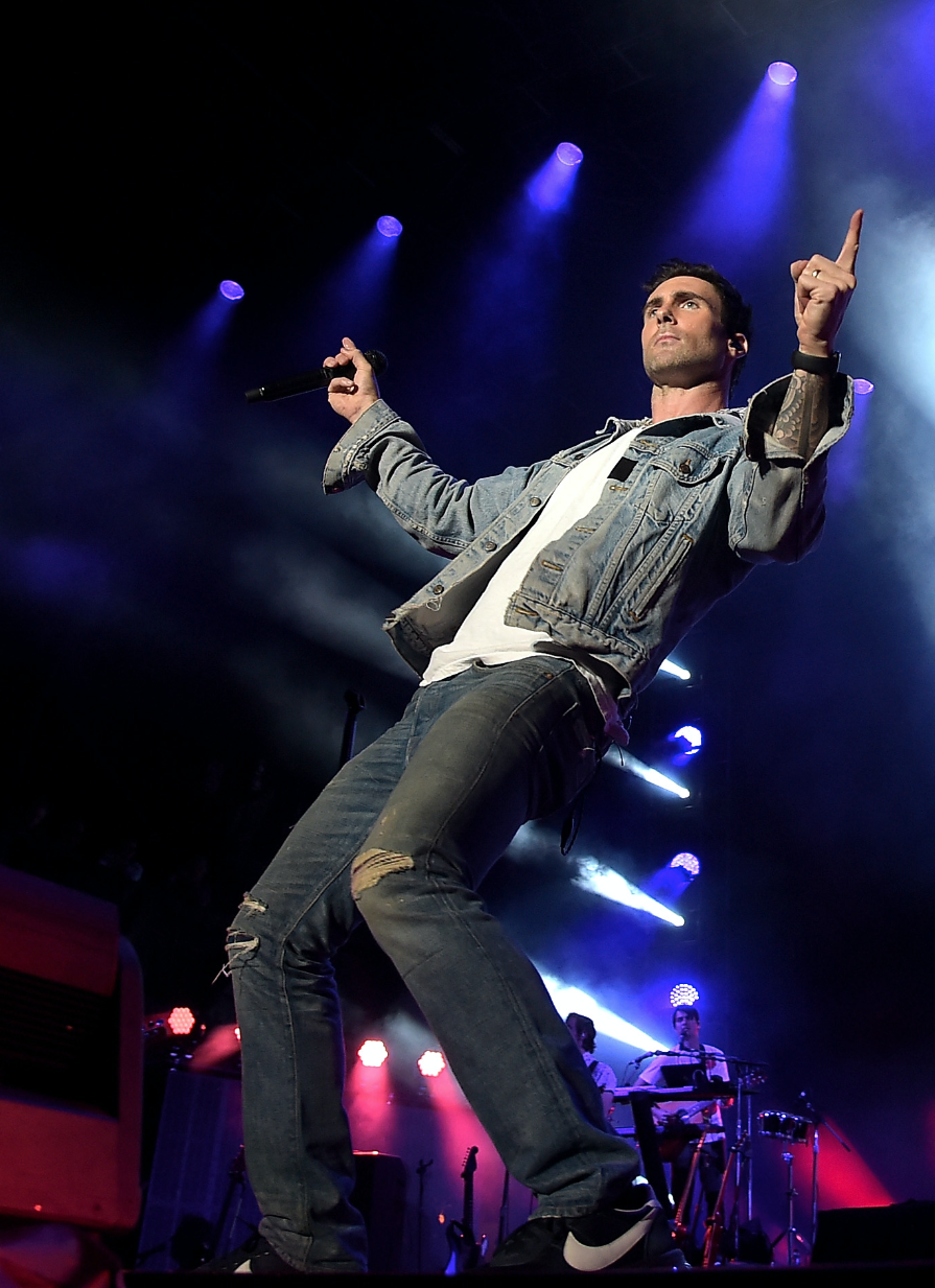 Maroon 5 Keyboardist Defends Band's Super Bowl Halftime Show – Rolling Stone