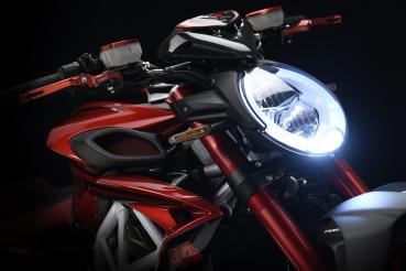 性能，更氣派：MV AGUSTA Brutale 800RR LH44 Lewis Hamilton Edition