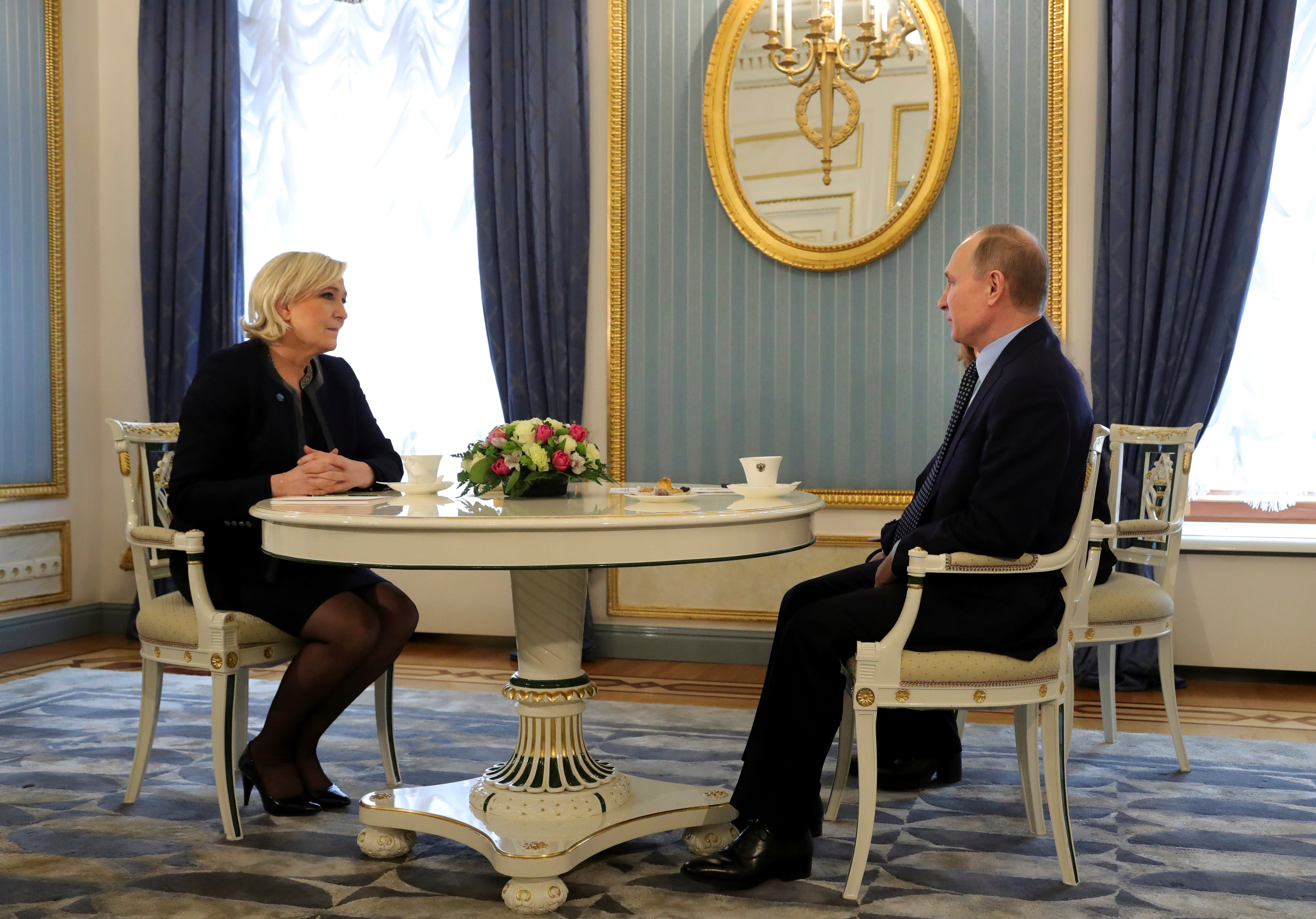 Will Vladimir Putin Endorse French Presidential Candidate Marine Le Pen?