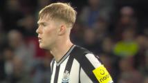 Hall blasts Newcastle to within one of Man United