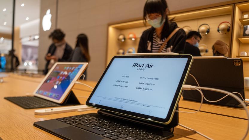 TAIPEI, TAIWAN - 2020/11/14: Apple iPad Air seen on display at an Apple store after the launch of the new iPhone 12 series smartphones. (Photo by Walid Berrazeg/SOPA Images/LightRocket via Getty Images)