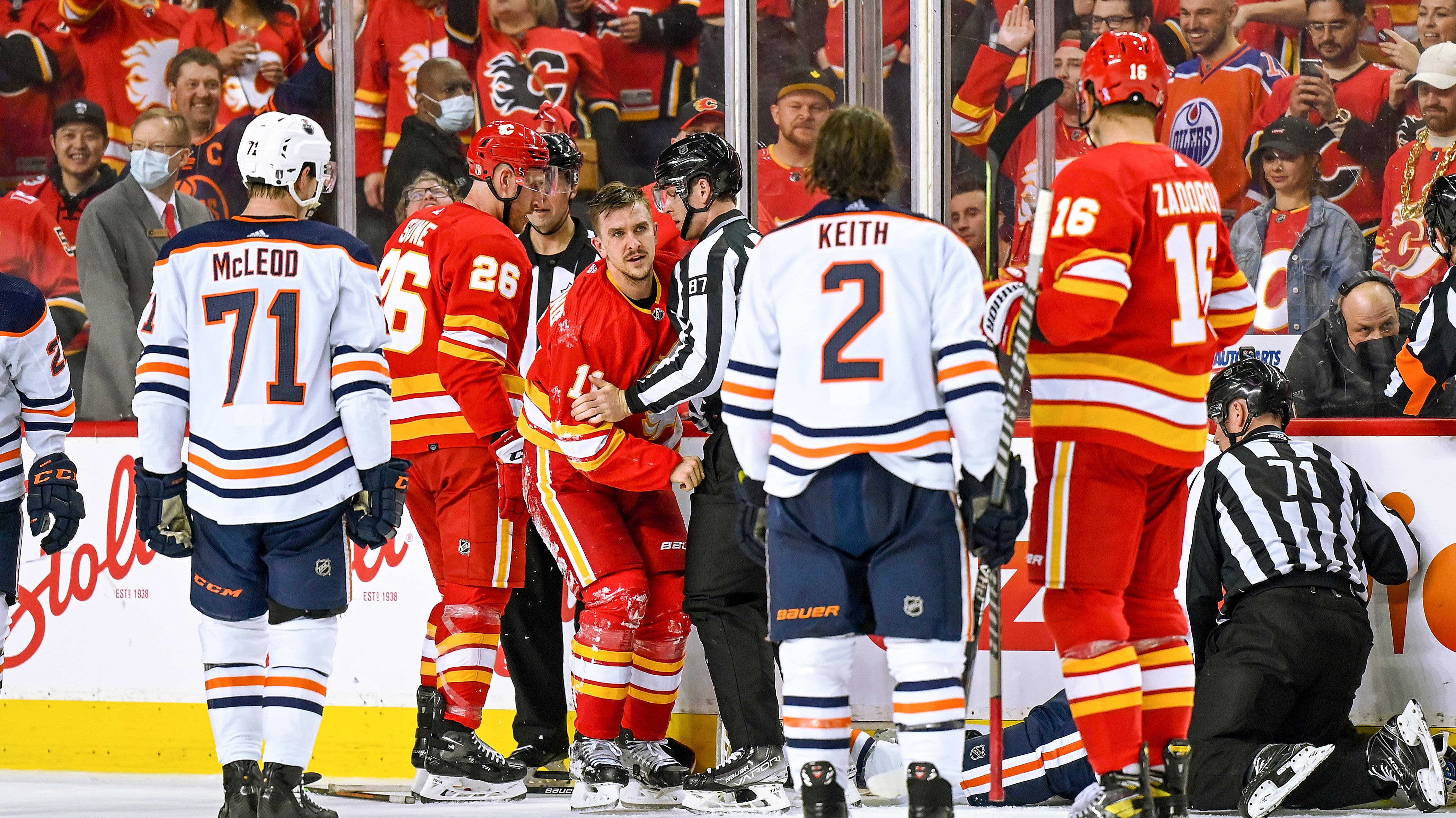 NHL playoffs: Flames set NHL record in wild 9-6 win vs. Oilers