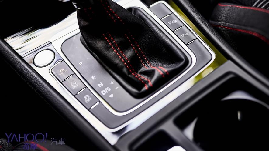 純粹駕馭的經典傳承！5代目視角下的2019 Volkswagen Golf GTi Performance Pure試駕 - 17