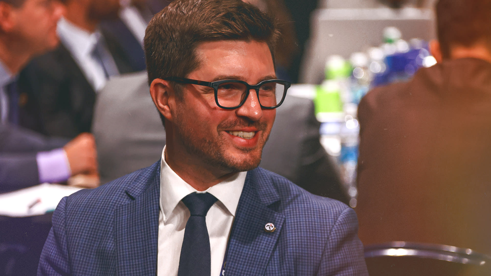 Kyle Dubas, looking to weaponize salary cap space, outlines his plans for  Penguins' offseason