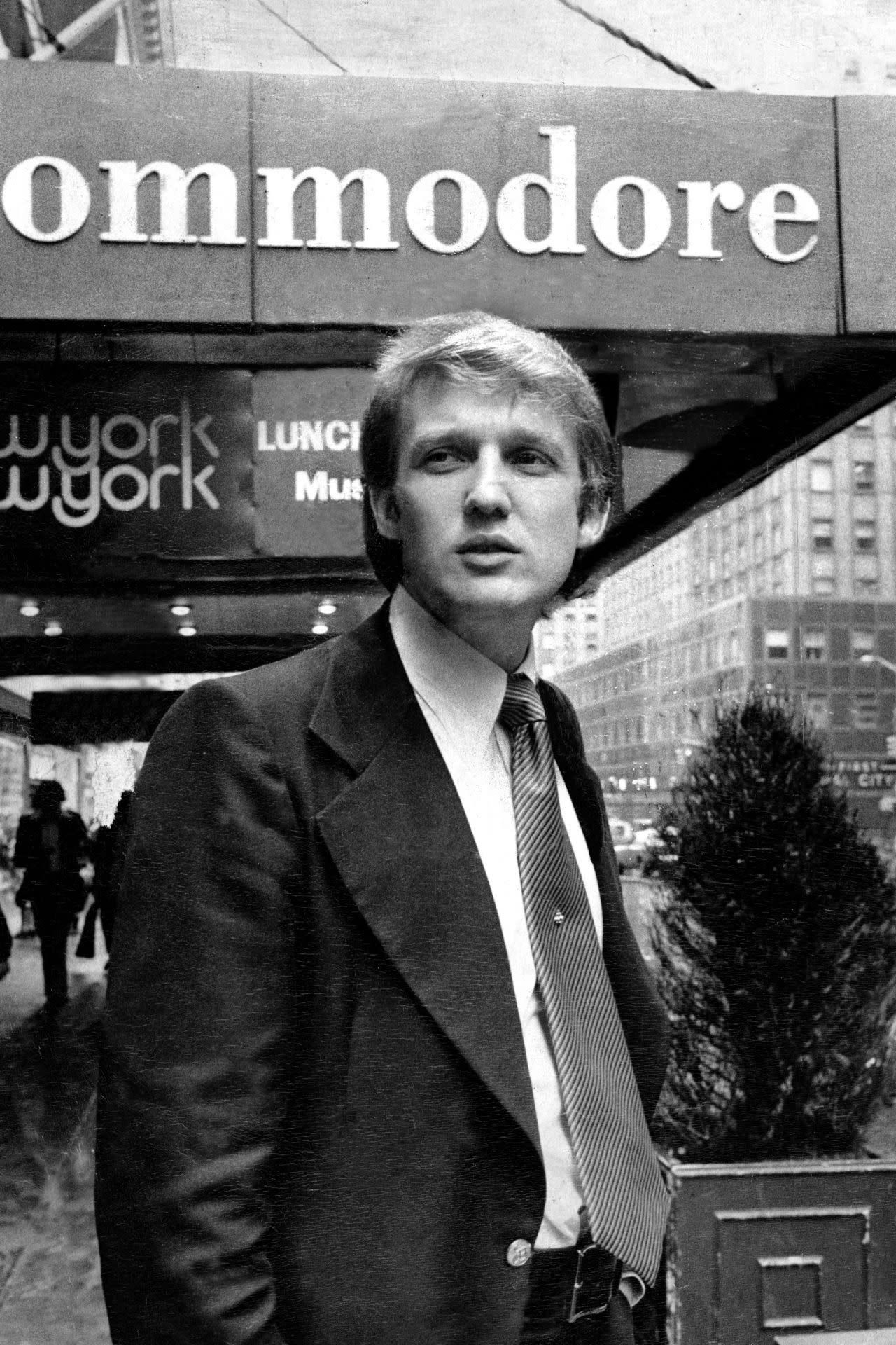 Bronx New York Anni 70.70 Years Of Donald Trump