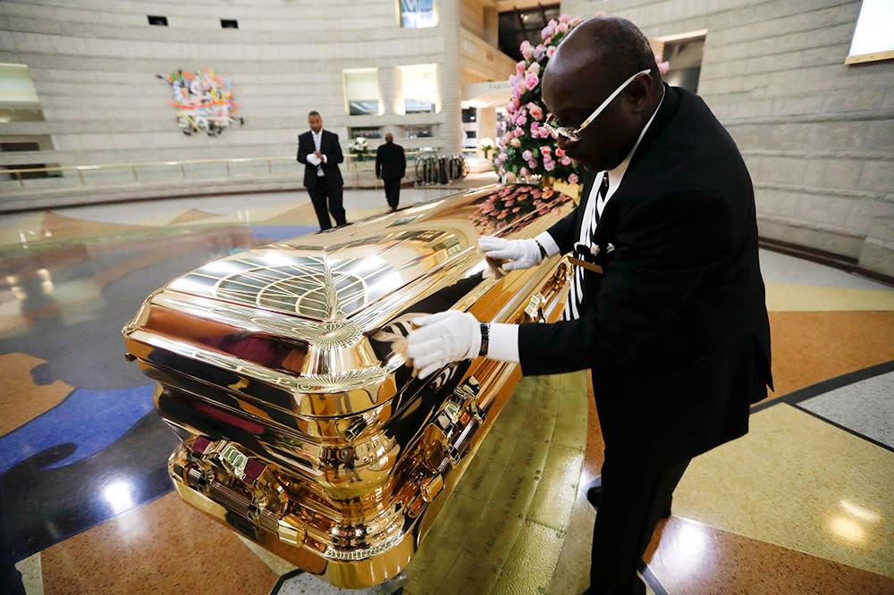 Photos Aretha Franklins Funeral Service 