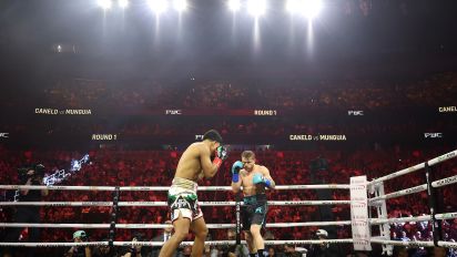 Getty Images - LAS VEGAS, NEVADA - MAY 04: Canelo Alvarez (R) and Jaime Munguia battle in their super middleweight championship title fight at T-Mobile Arena on May 04, 2024 in Las Vegas, Nevada. (Photo by Christian Petersen/Getty Images)