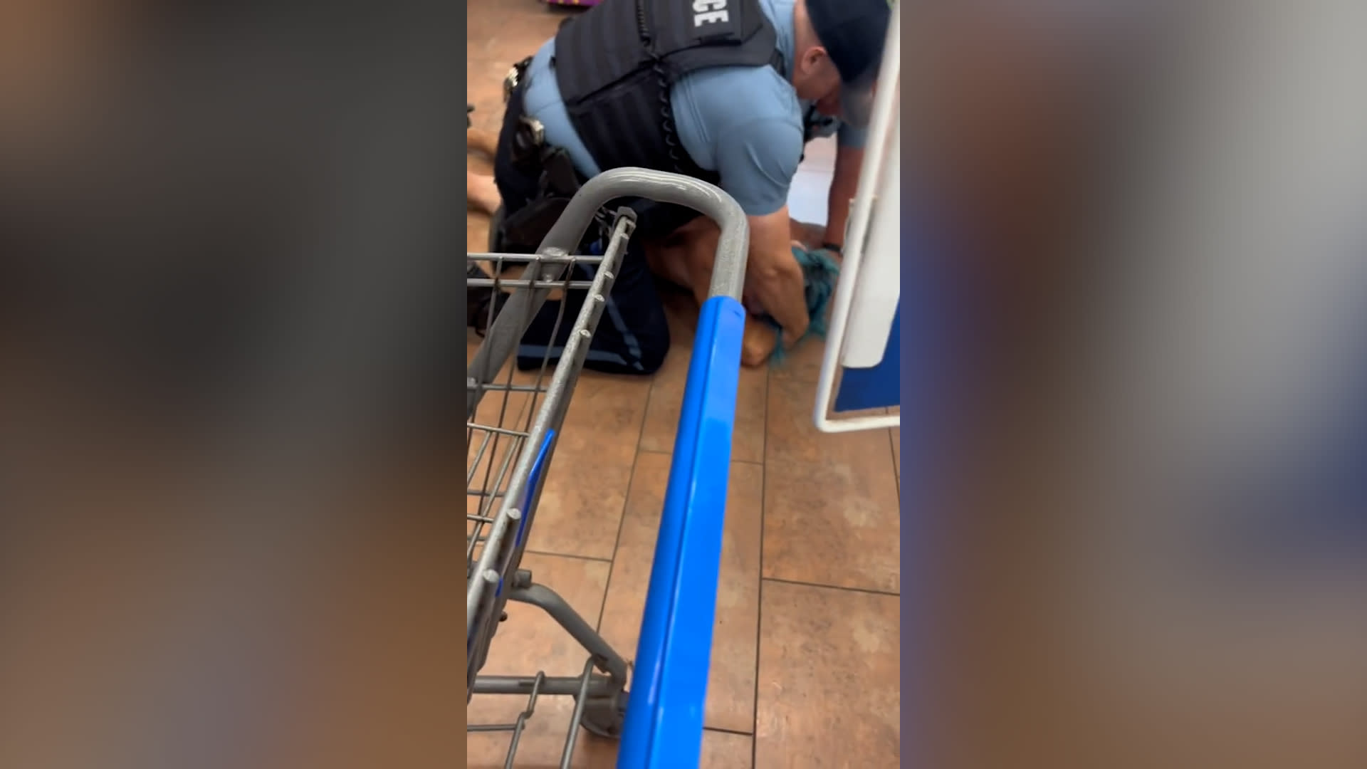 Walmart Supercenter two floors escalator, Stock Video