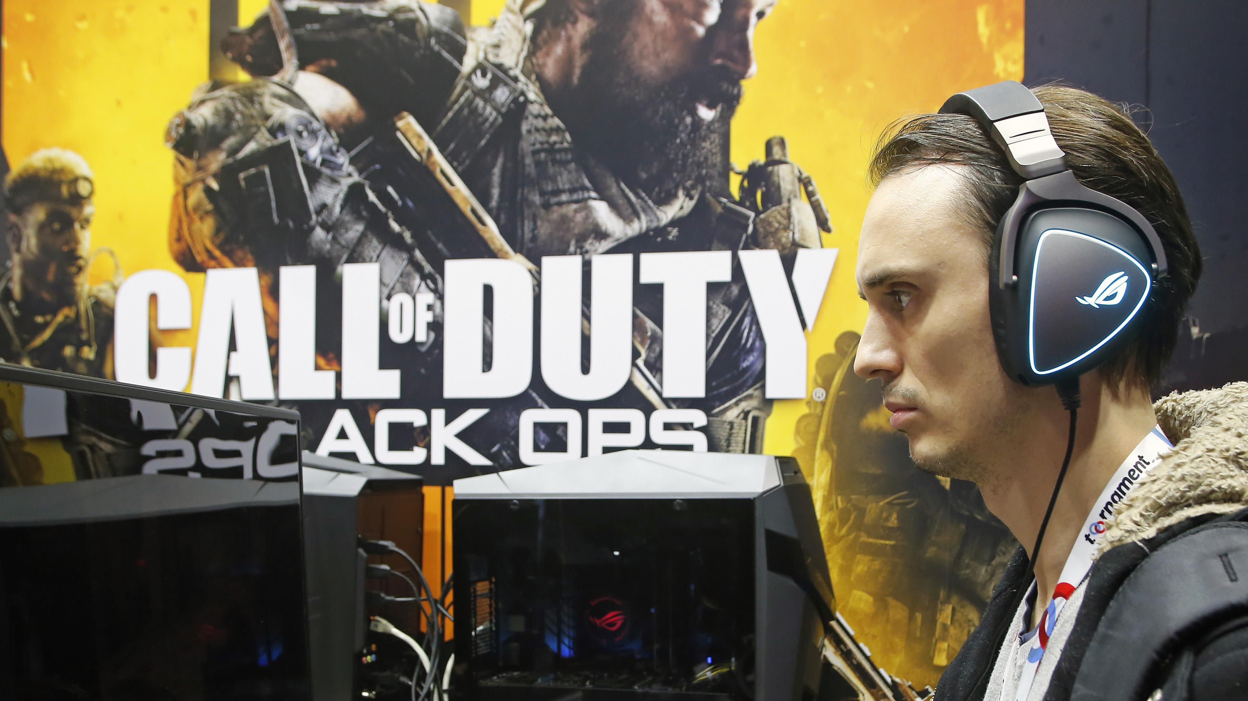 Call of Duty: Warzone' overtakes 'Fortnite' as most popular free-to-play  game in survey of 9,800 teens