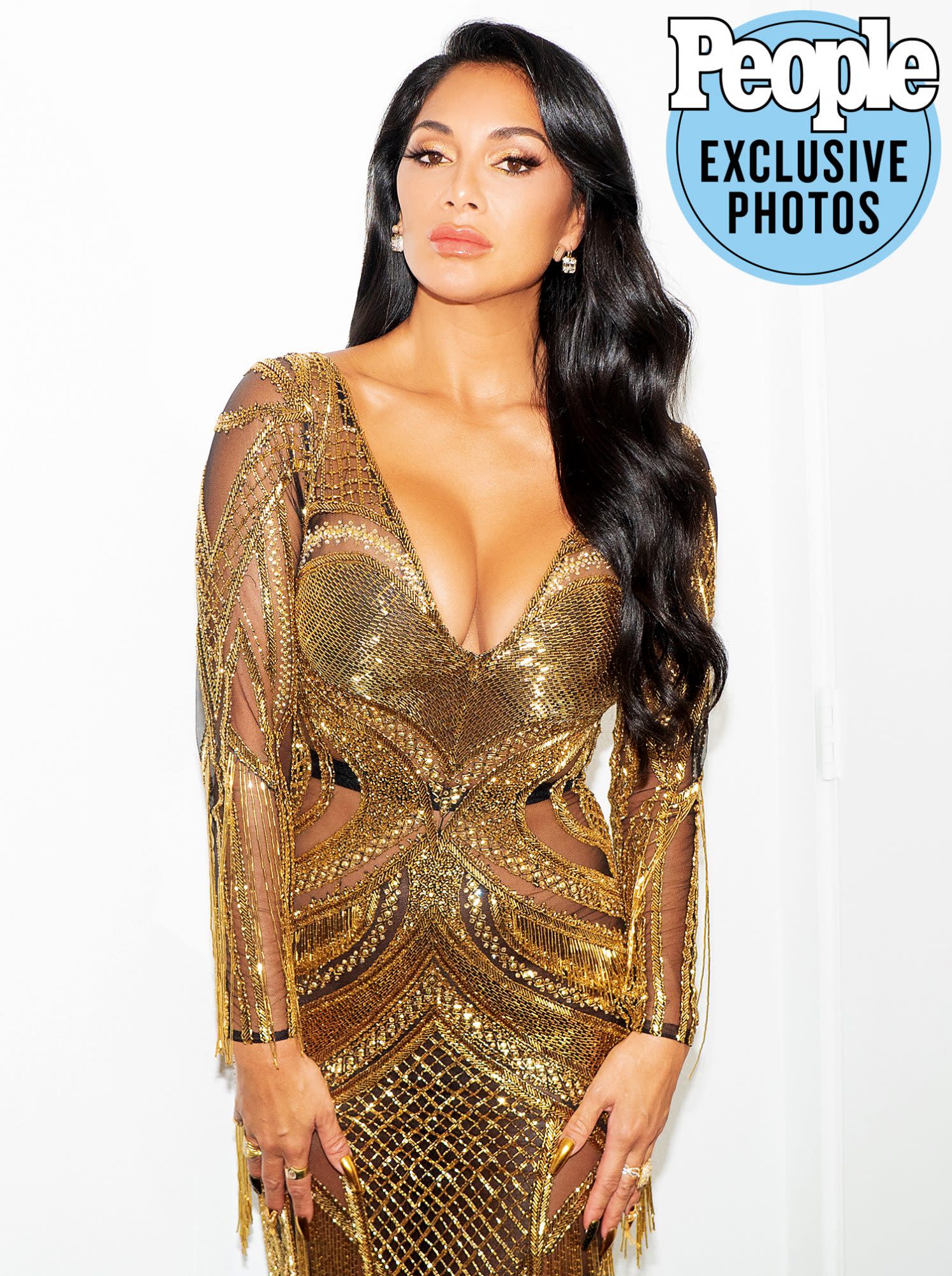 Behind The Glam See How Nicole Scherzinger Gets Ready For Every